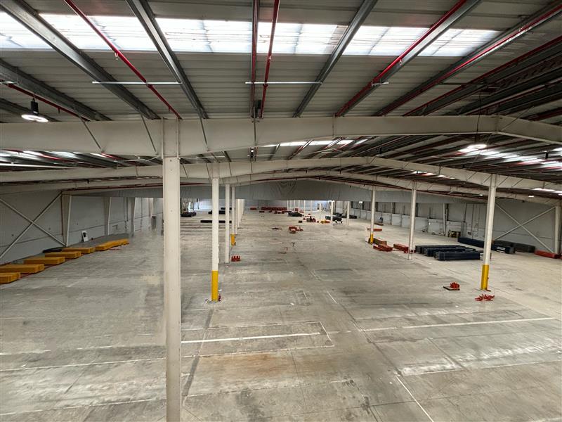 Interior de la nave foto 2